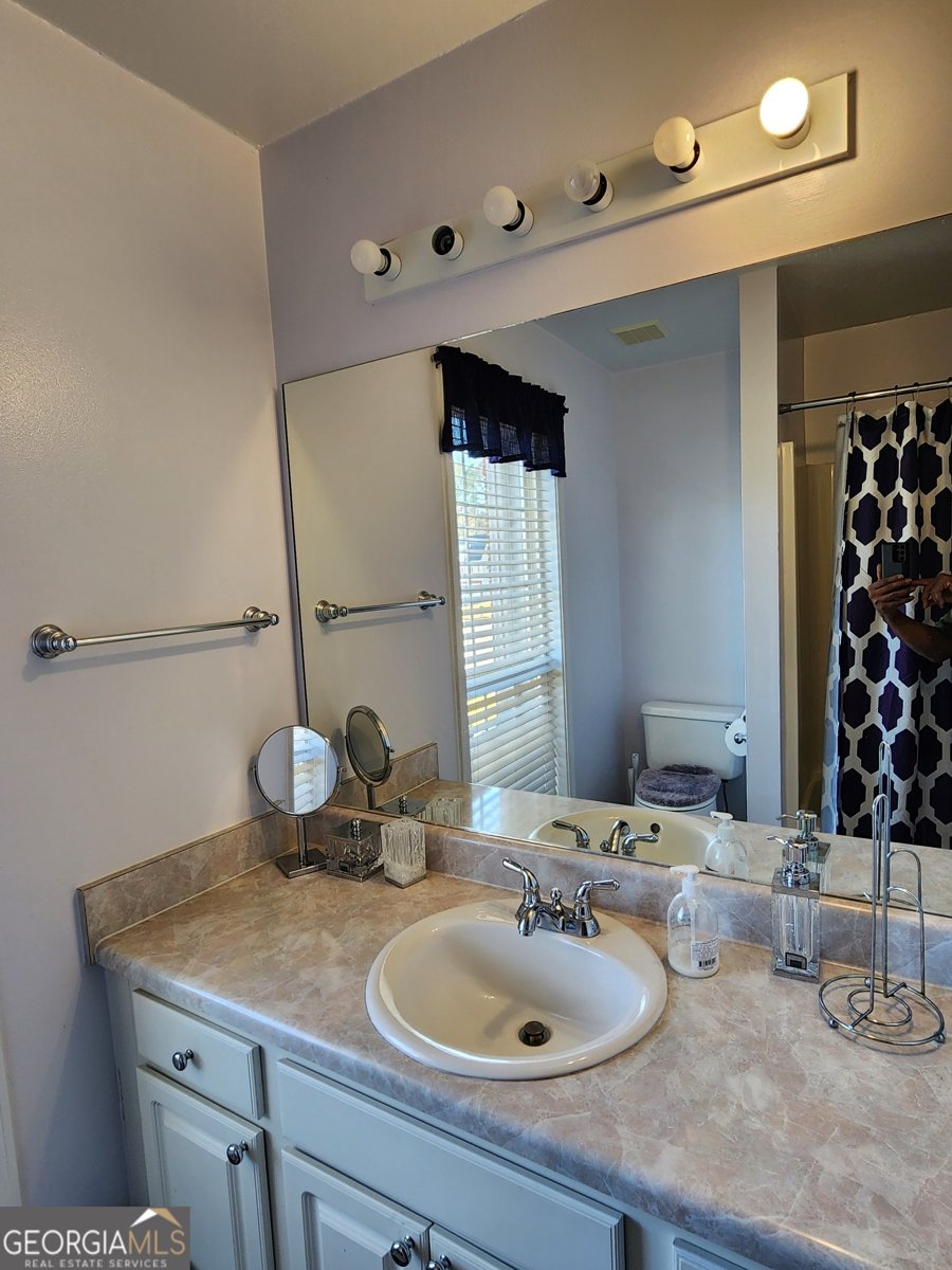 2353 Bluff Creek Overlook Douglasville - 16