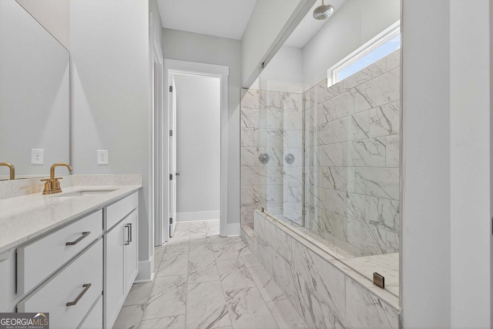 171 Crimson Feather Jefferson - 18