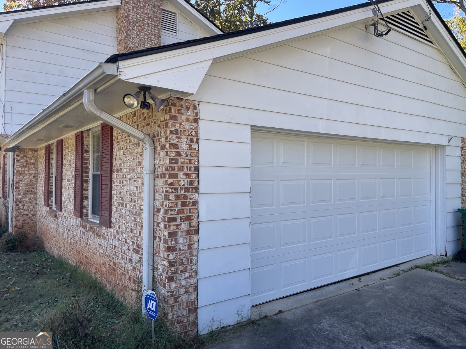 1215 Sharonton Drive Stone Mountain - 33