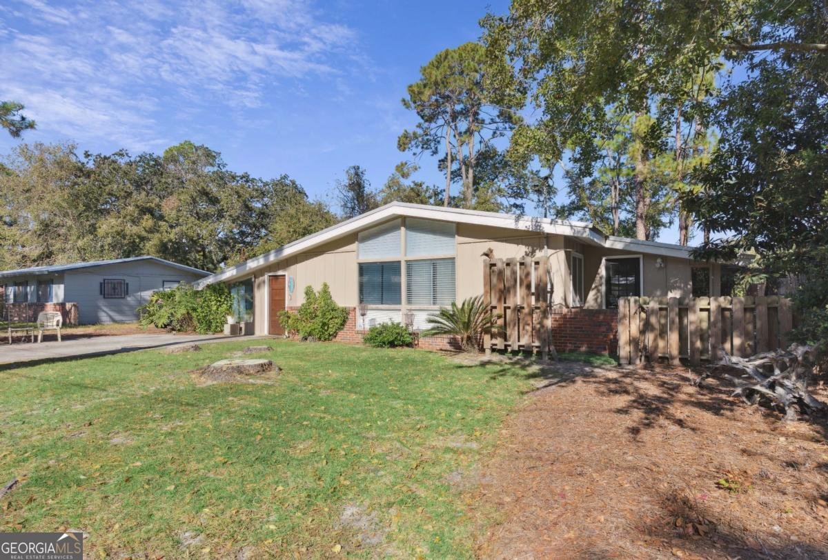 2111 Clairmont Lane Brunswick - 27