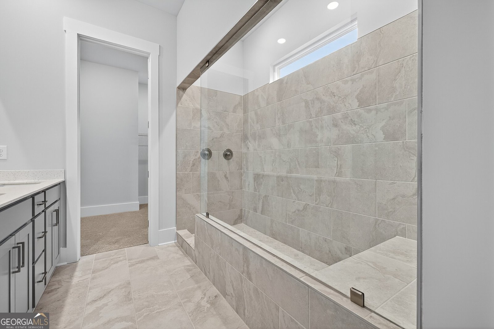 127 Crimson Feather Jefferson - 22