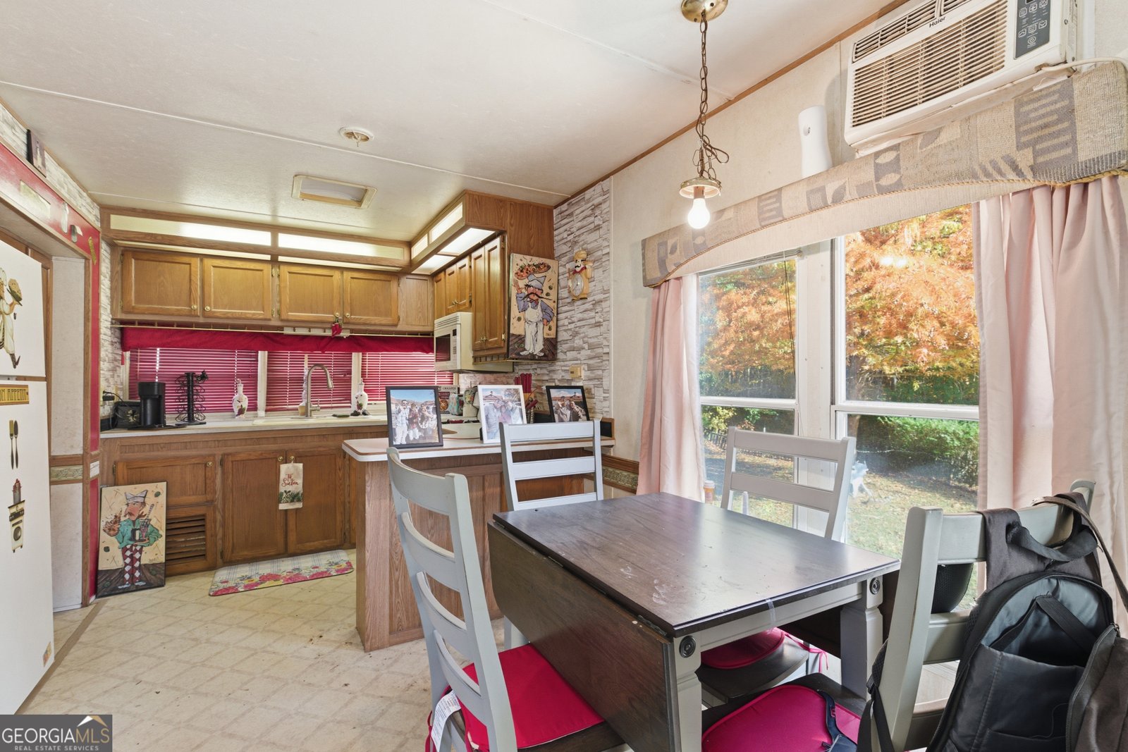 105 Holiday Loop Cleveland - 26