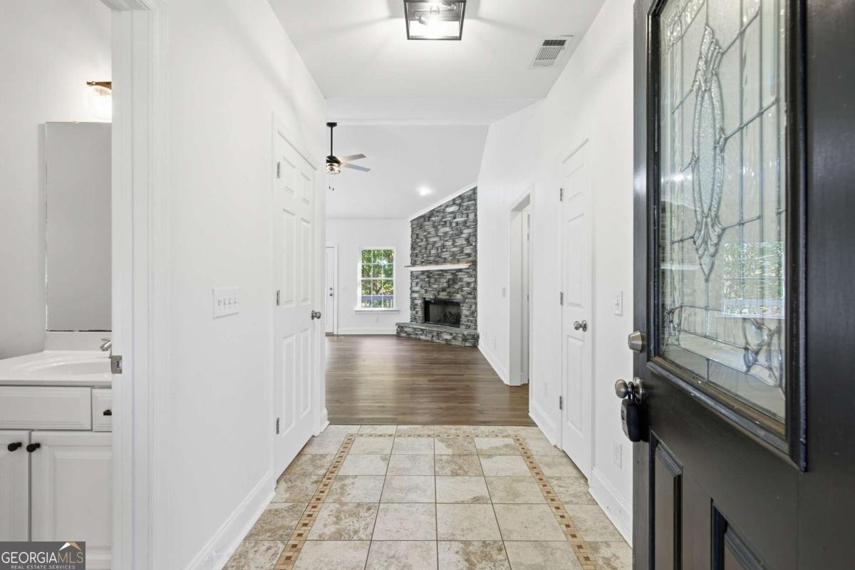 622 Spring Crest Road Cleveland - 2