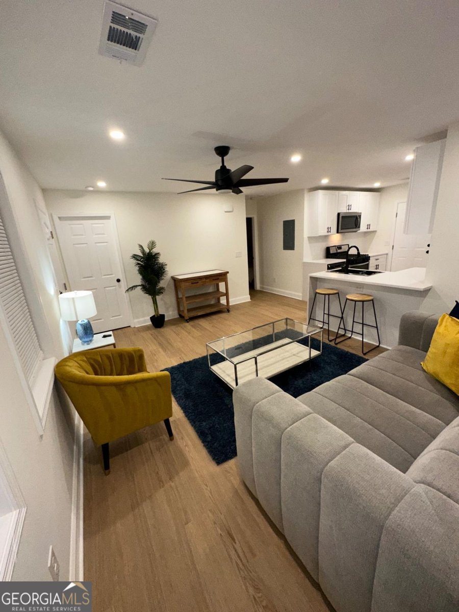 1735 Derry Avenue Atlanta - 4