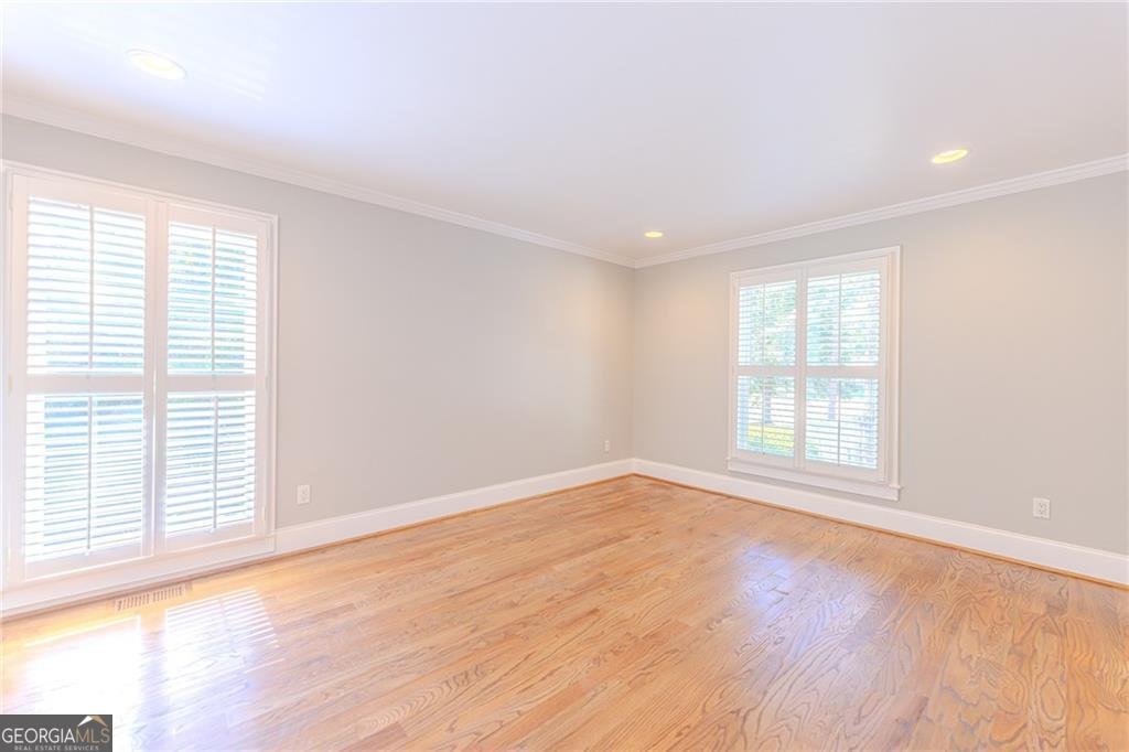 7680 Jett Ferry Road Atlanta - 19