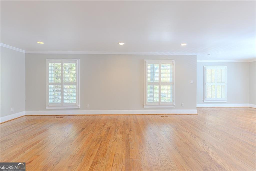 7680 Jett Ferry Road Atlanta - 23