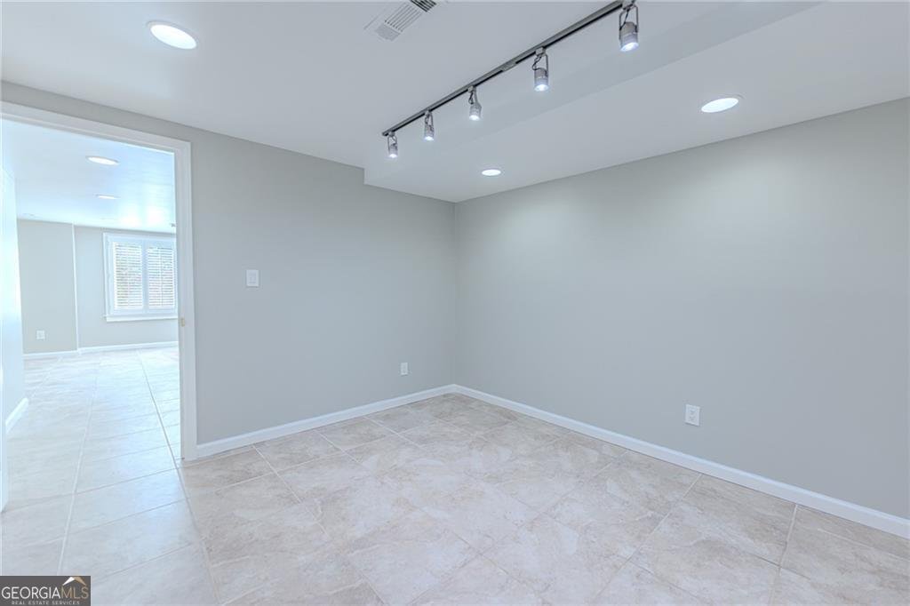 7680 Jett Ferry Road Atlanta - 64