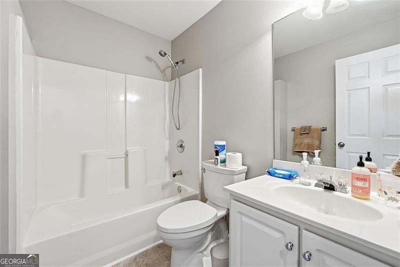 4294 GRAND OAKS Drive Kennesaw - 19