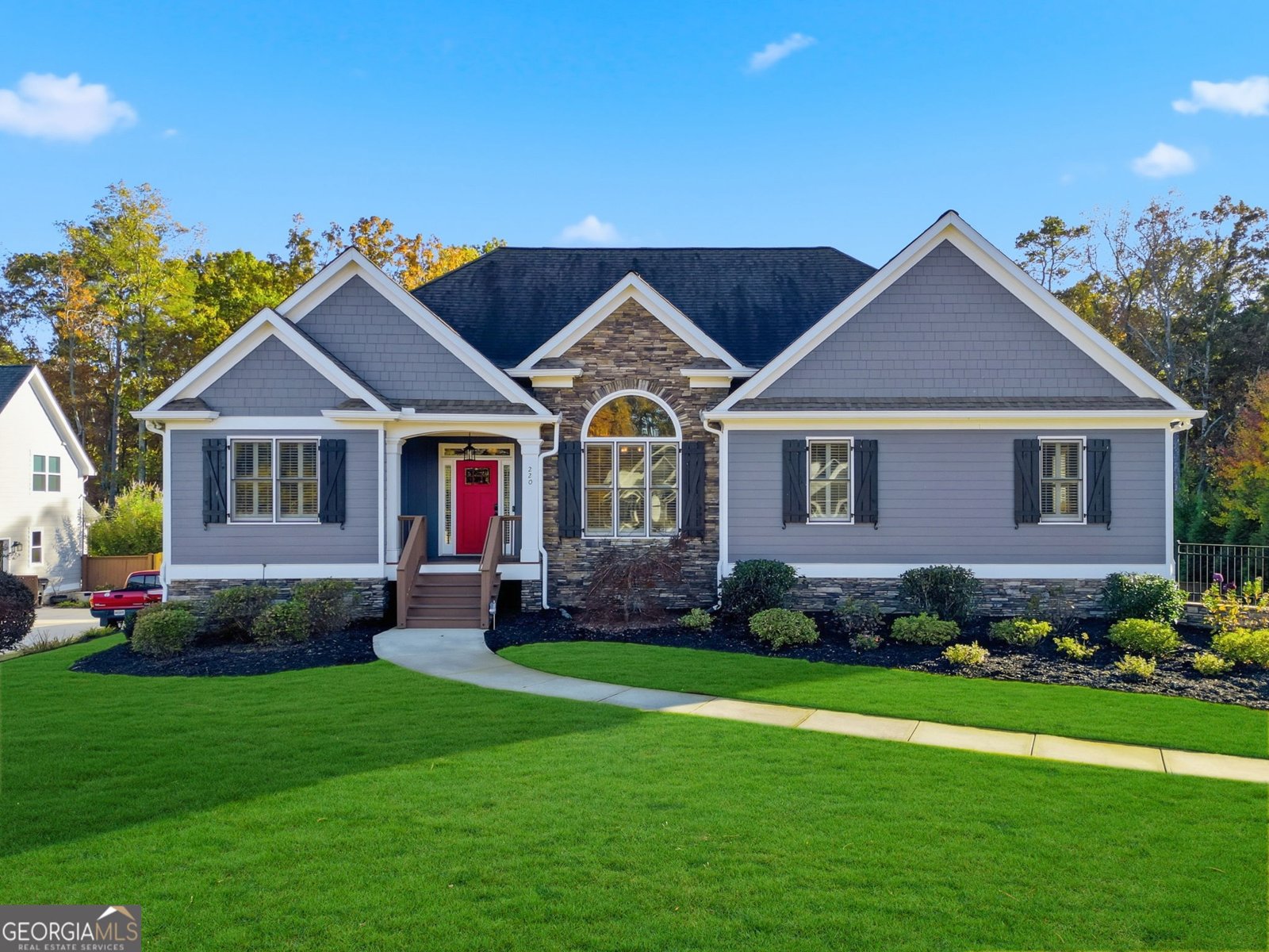 220 Wilshire Terrace White - 1