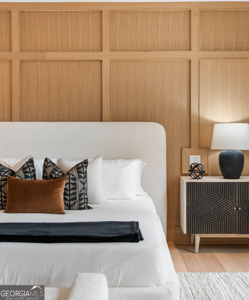 580 Elmwood Drive Atlanta - 25