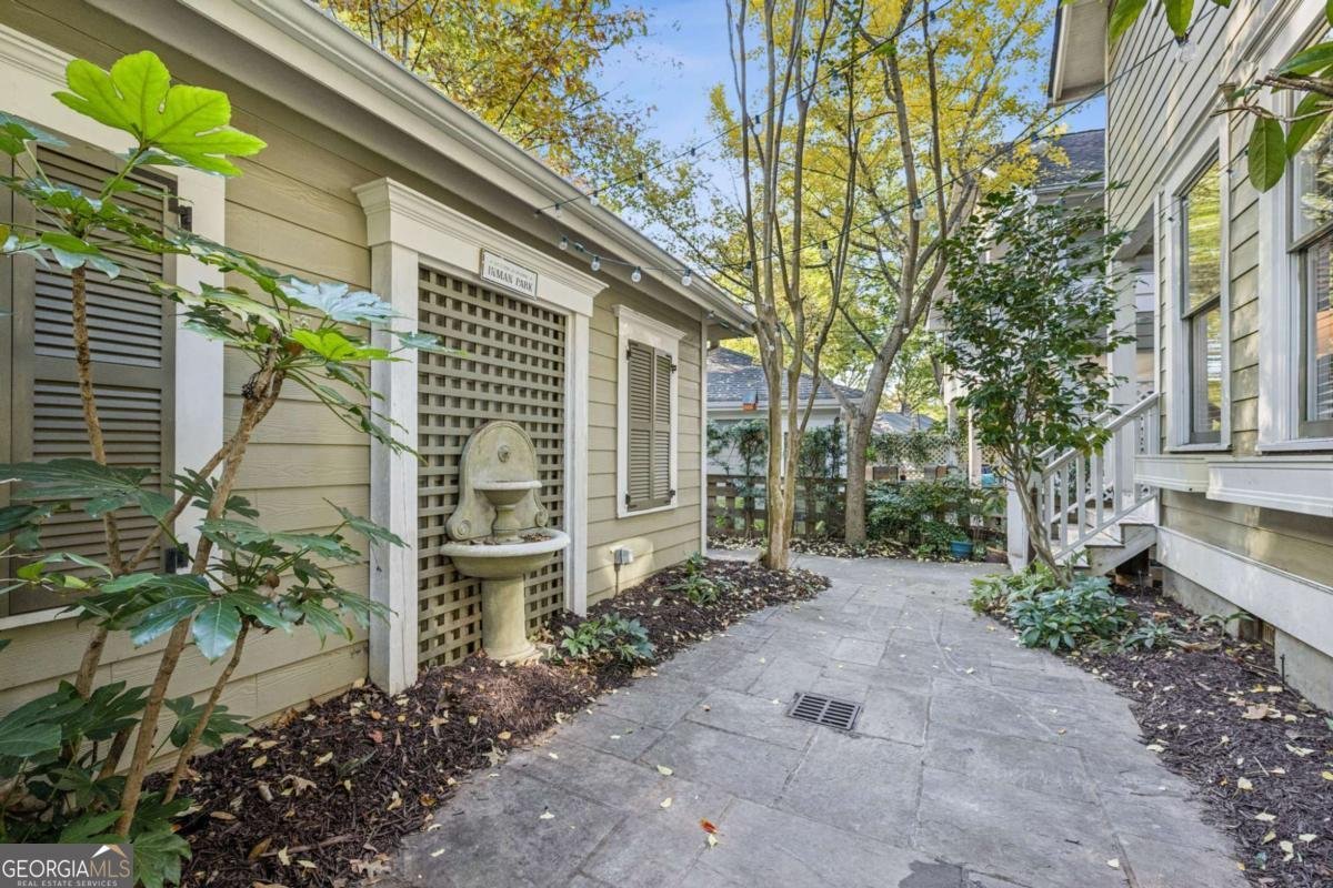 923 Austin Avenue Atlanta - 39