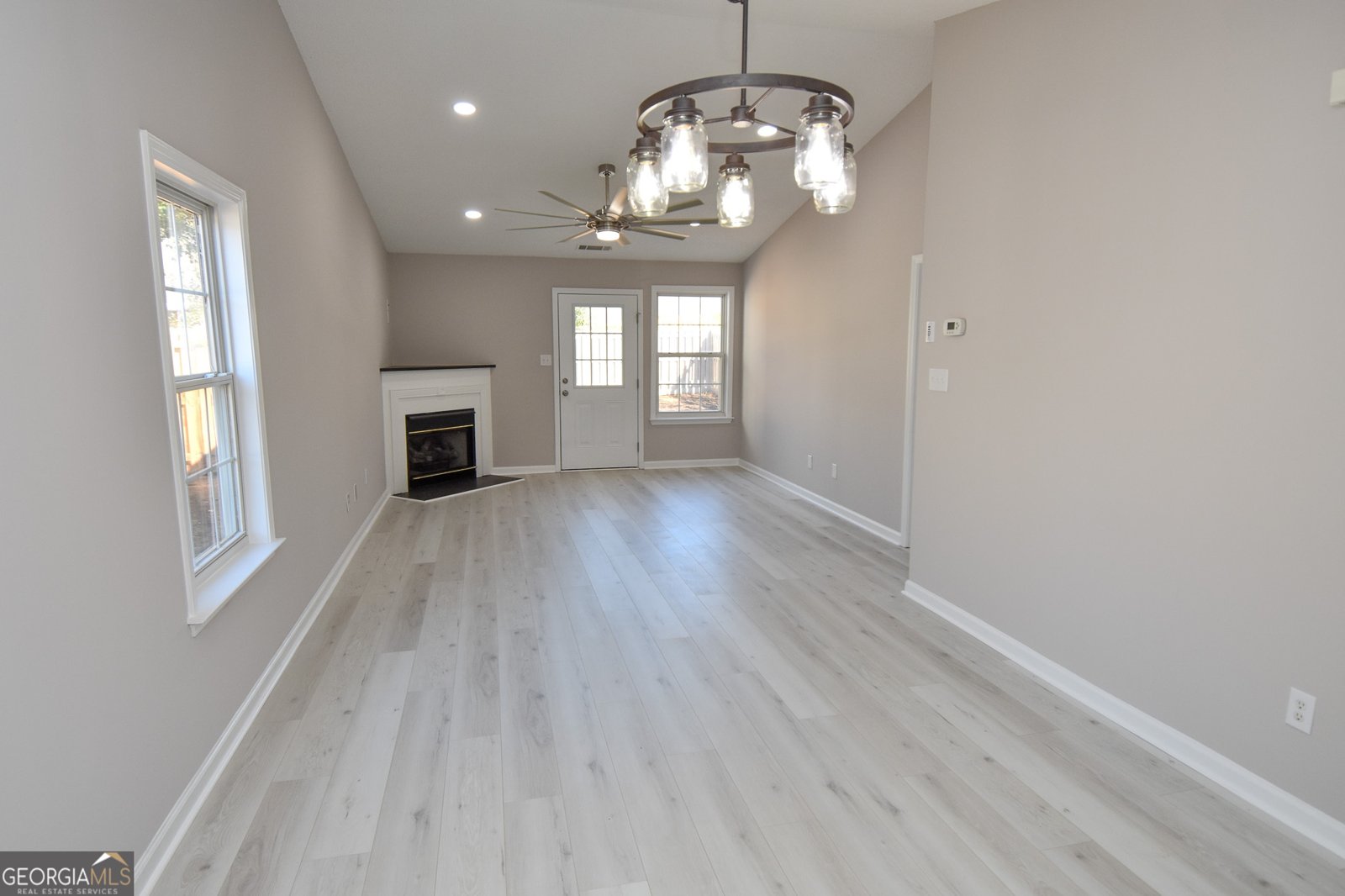 1627 Summerwoods Cir Griffin - 15