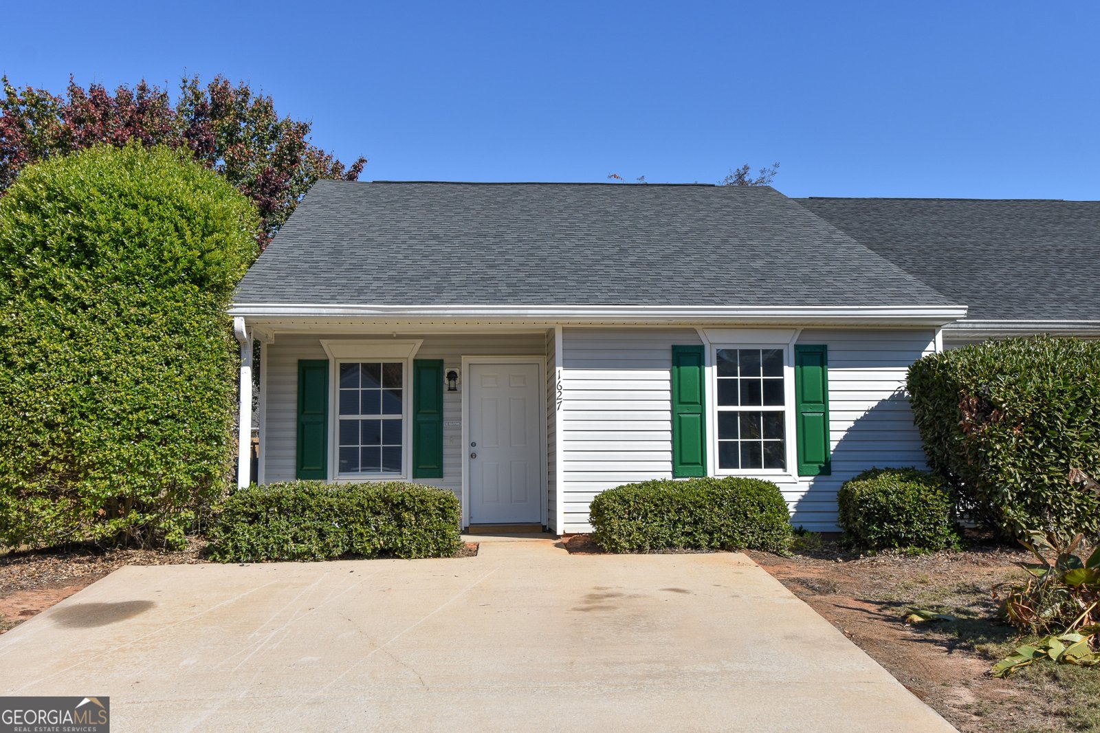 1627 Summerwoods Cir Griffin - 2