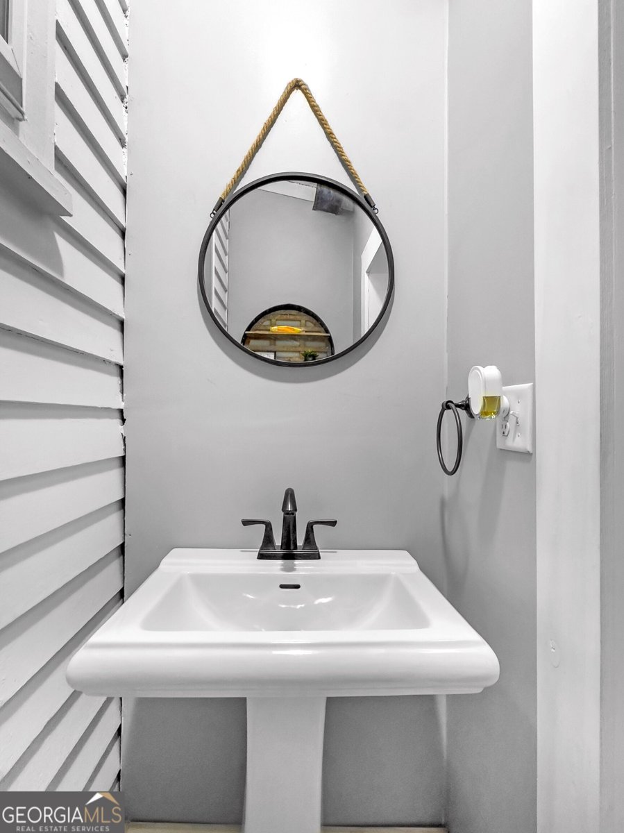 225 Indian Springs Drive Forsyth - 21