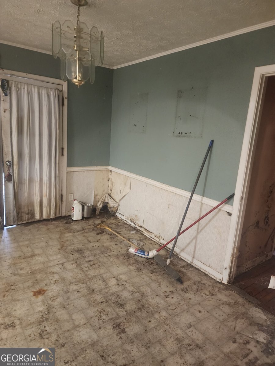 1388 Lakeview Circle Macon - 5