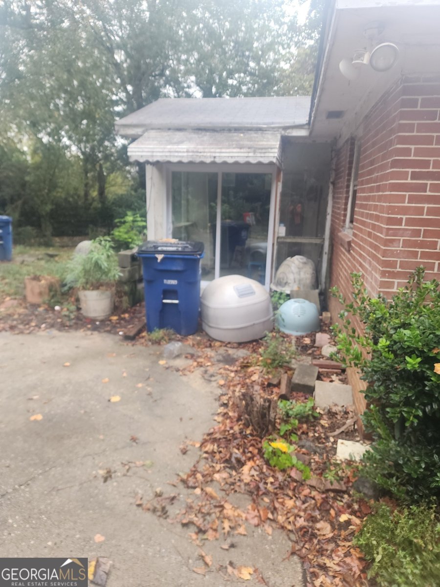 1388 Lakeview Circle Macon - 6