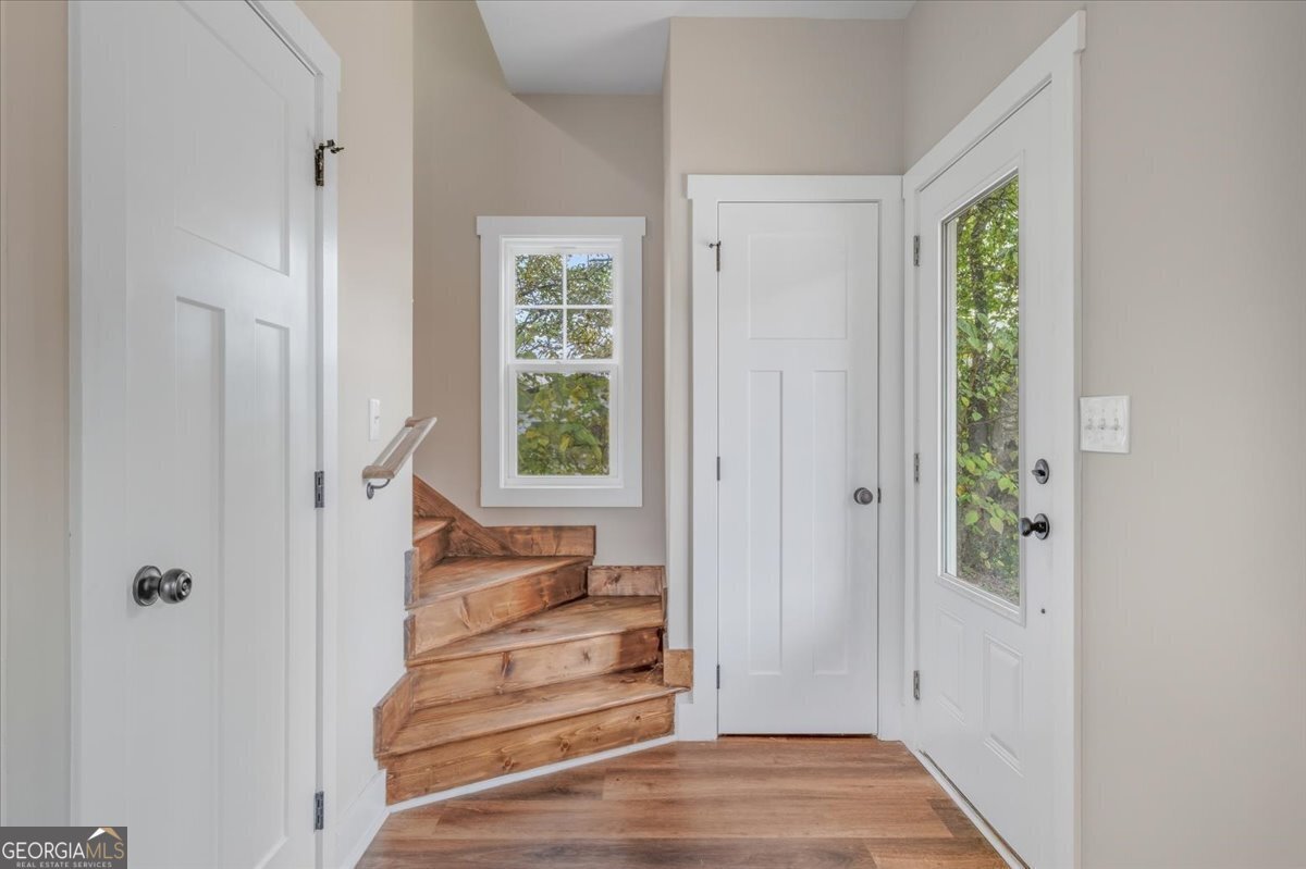 100 Hixville Aragon - 10