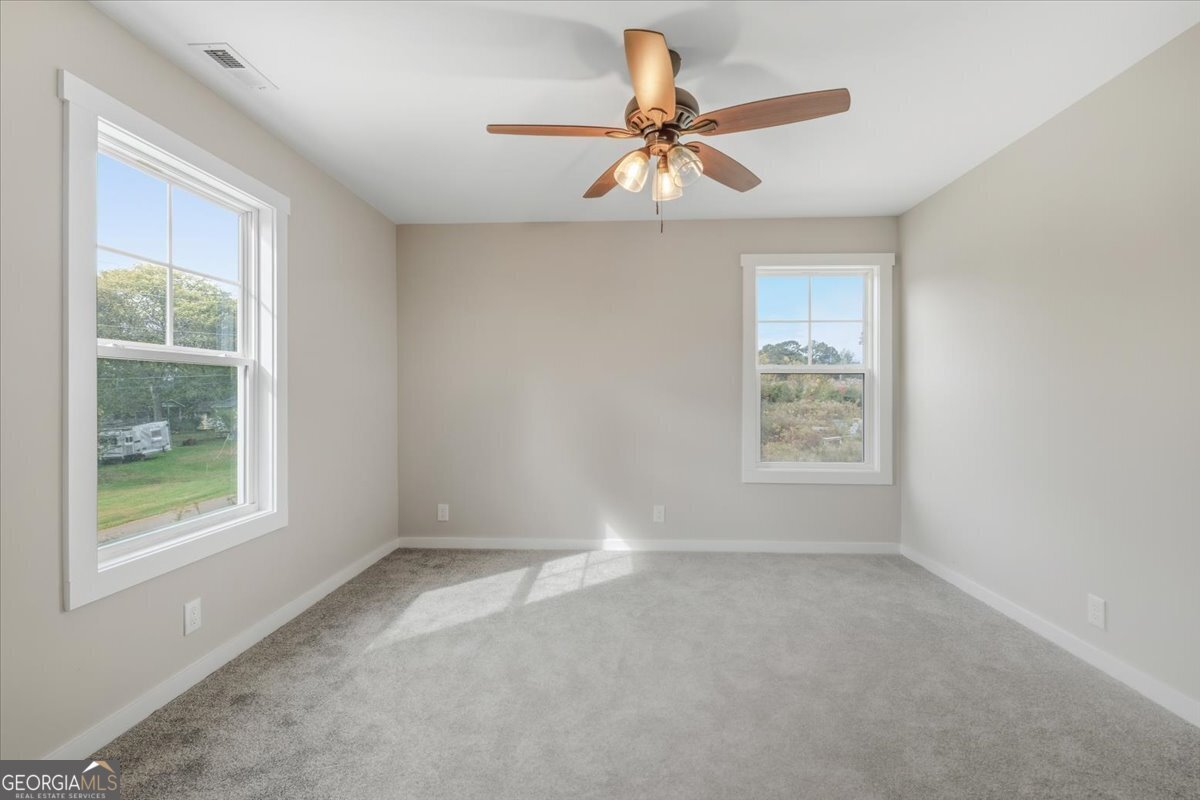 100 Hixville Aragon - 13