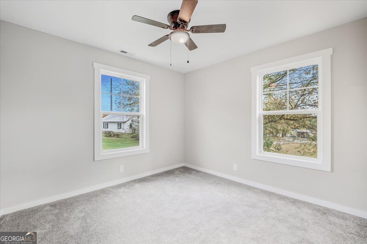 100 Hixville Aragon - 17