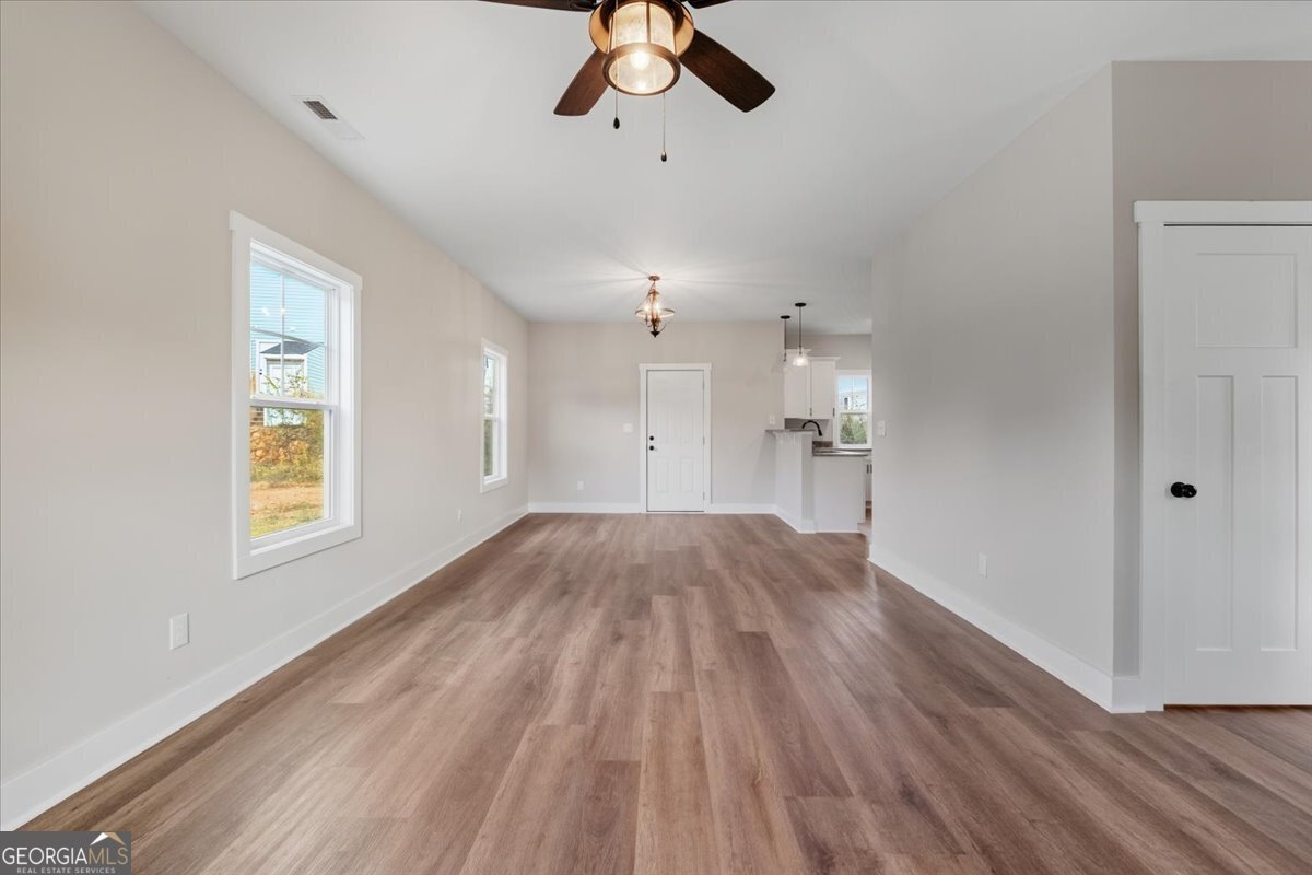 100 Hixville Aragon - 2