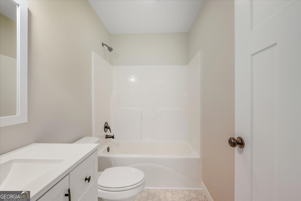 100 Hixville Aragon - 22