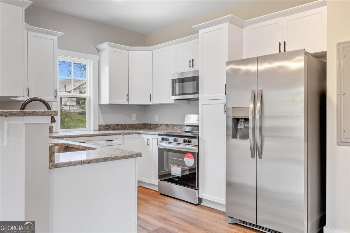 100 Hixville Aragon - 5