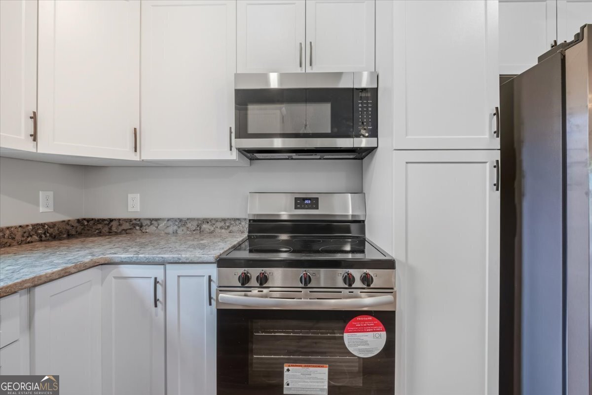 100 Hixville Aragon - 8