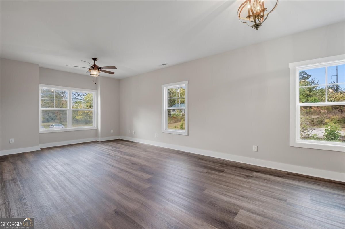 100 Hixville Aragon - 9