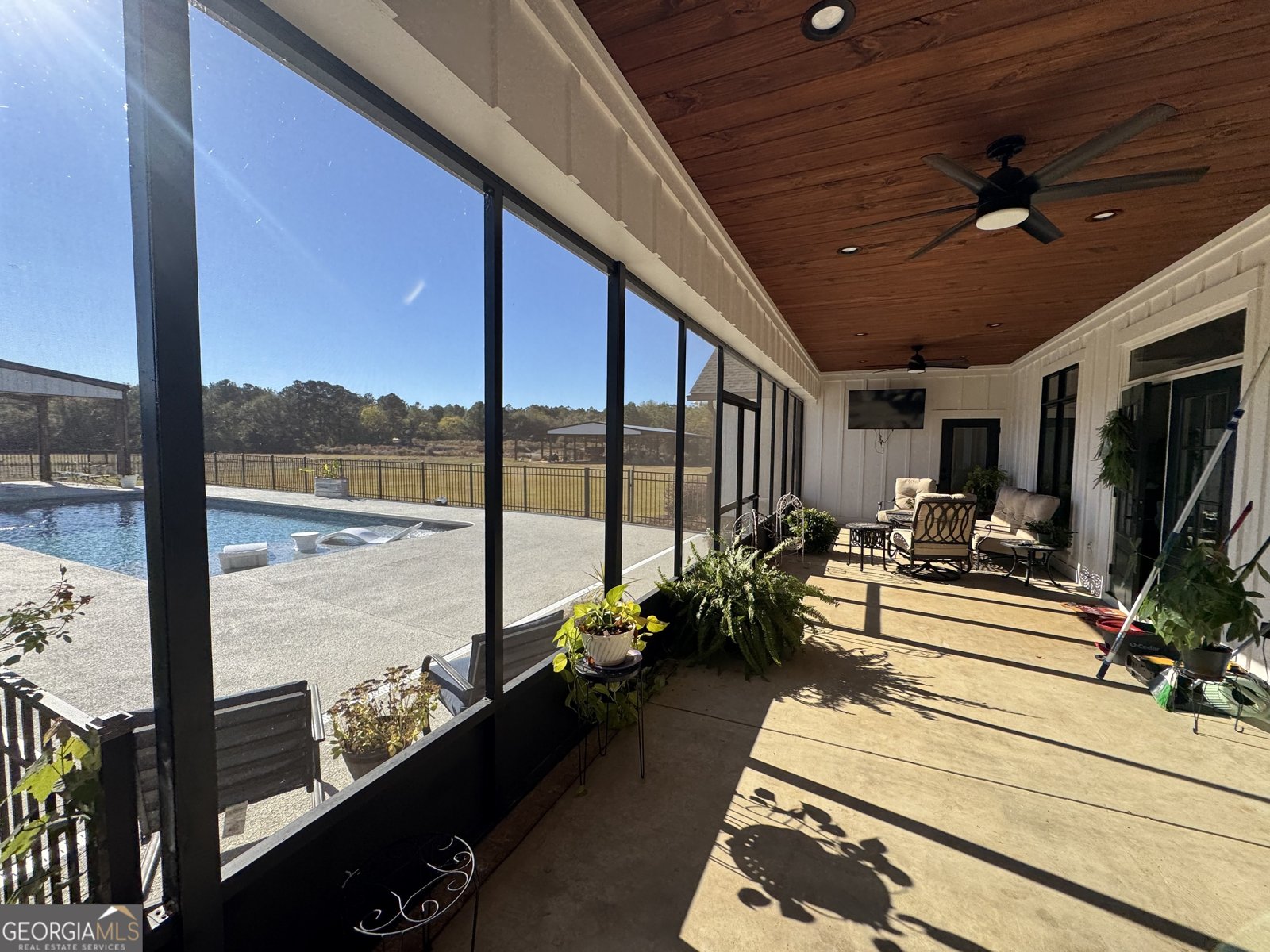 1665 Walke Dairy Road Dublin - 89