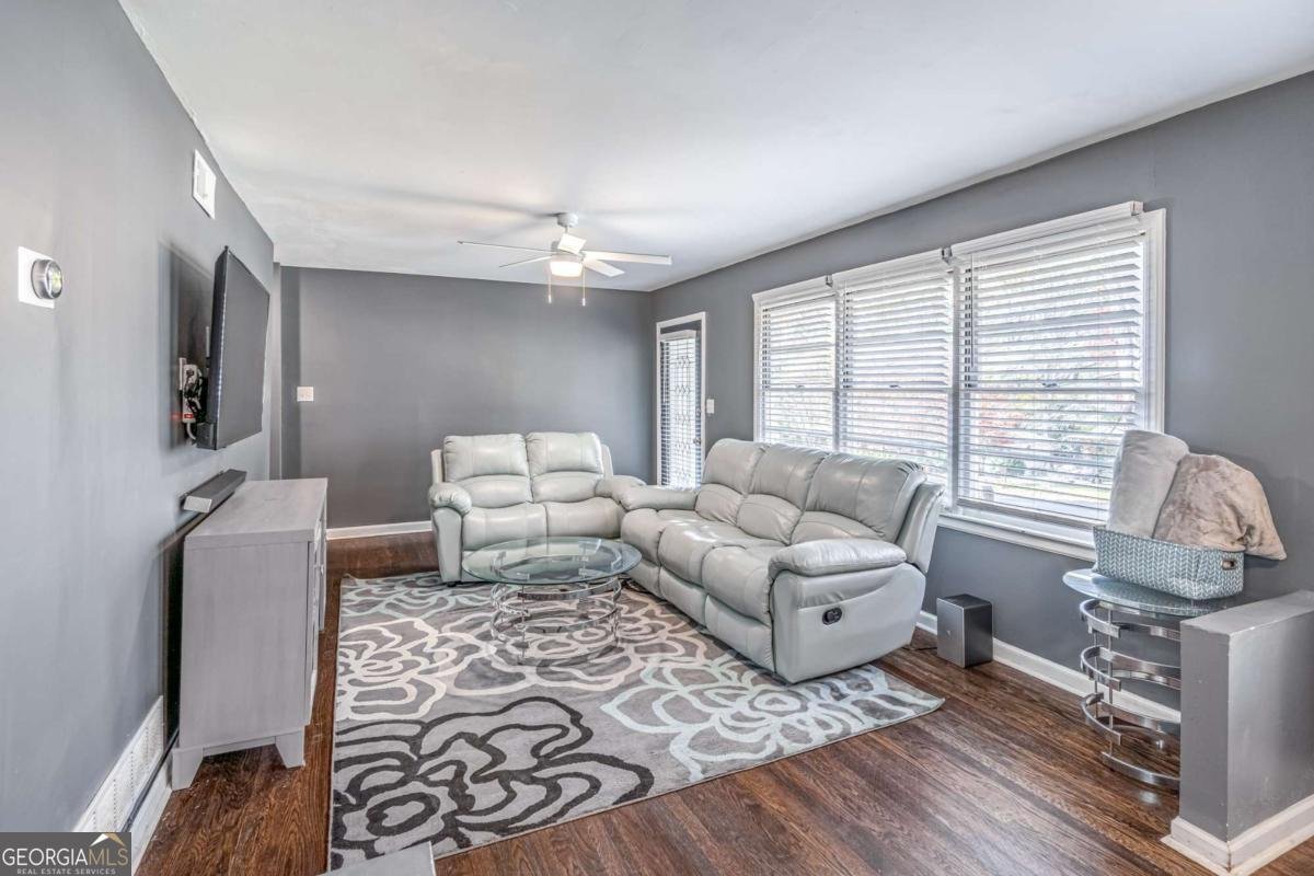 2456 Harwood Drive Atlanta - 16