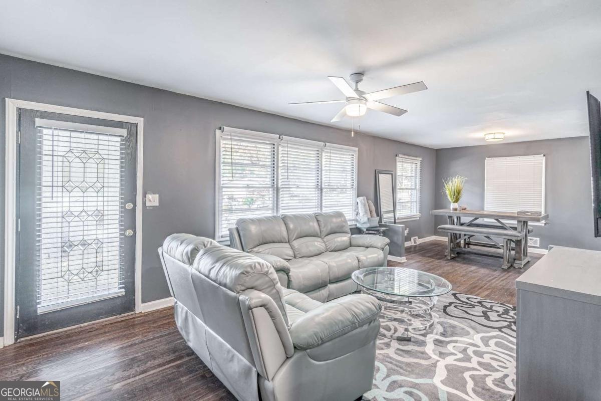 2456 Harwood Drive Atlanta - 18