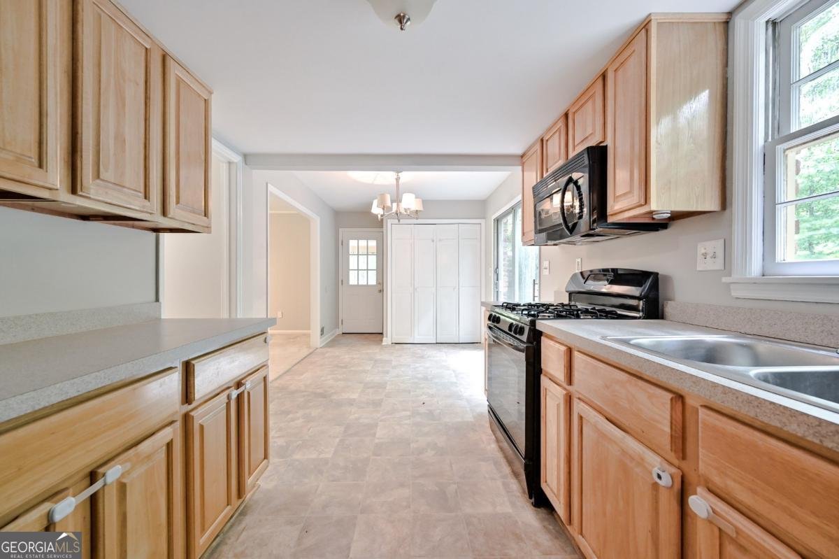 4377 Vintage Lane Dunwoody - 11