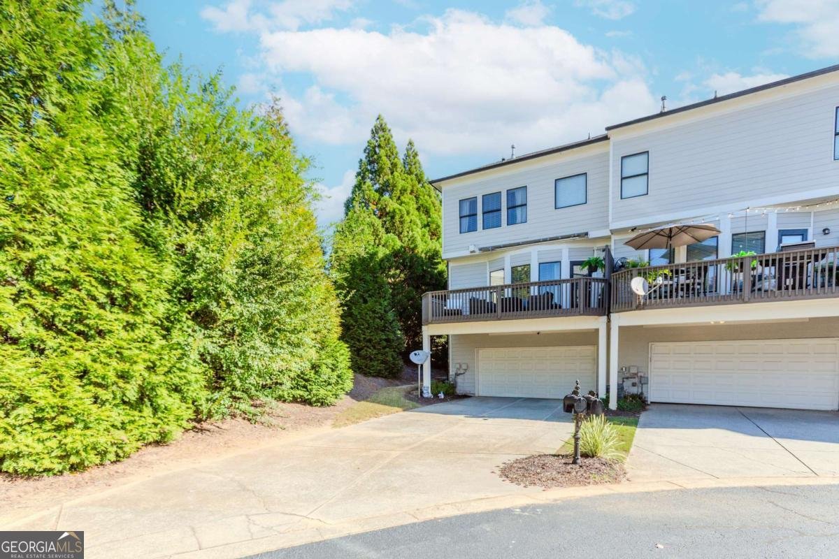 3971 Savannah Square Street Suwanee - 27