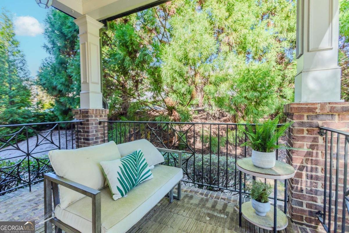 3971 Savannah Square Street Suwanee - 33