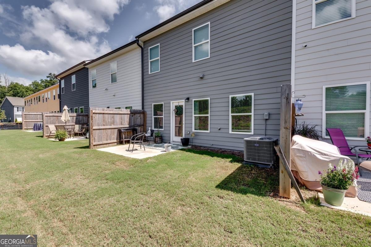 7091 Gladstone Circle Stonecrest - 33