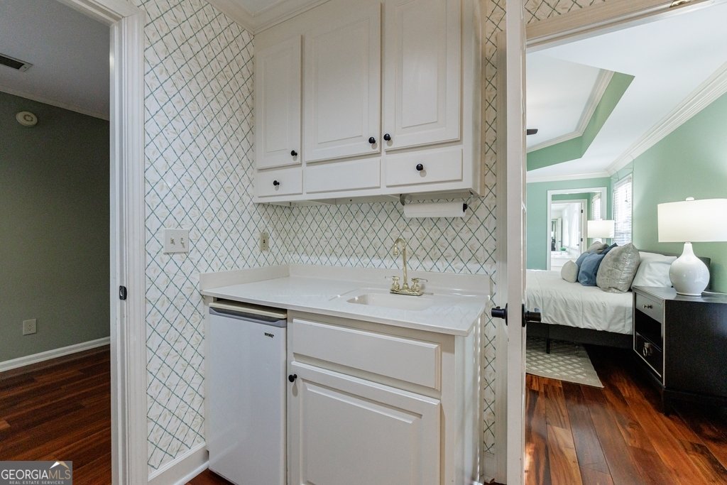 15 Vickwood Court Marietta - 74