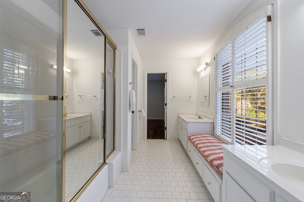 15 Vickwood Court Marietta - 79