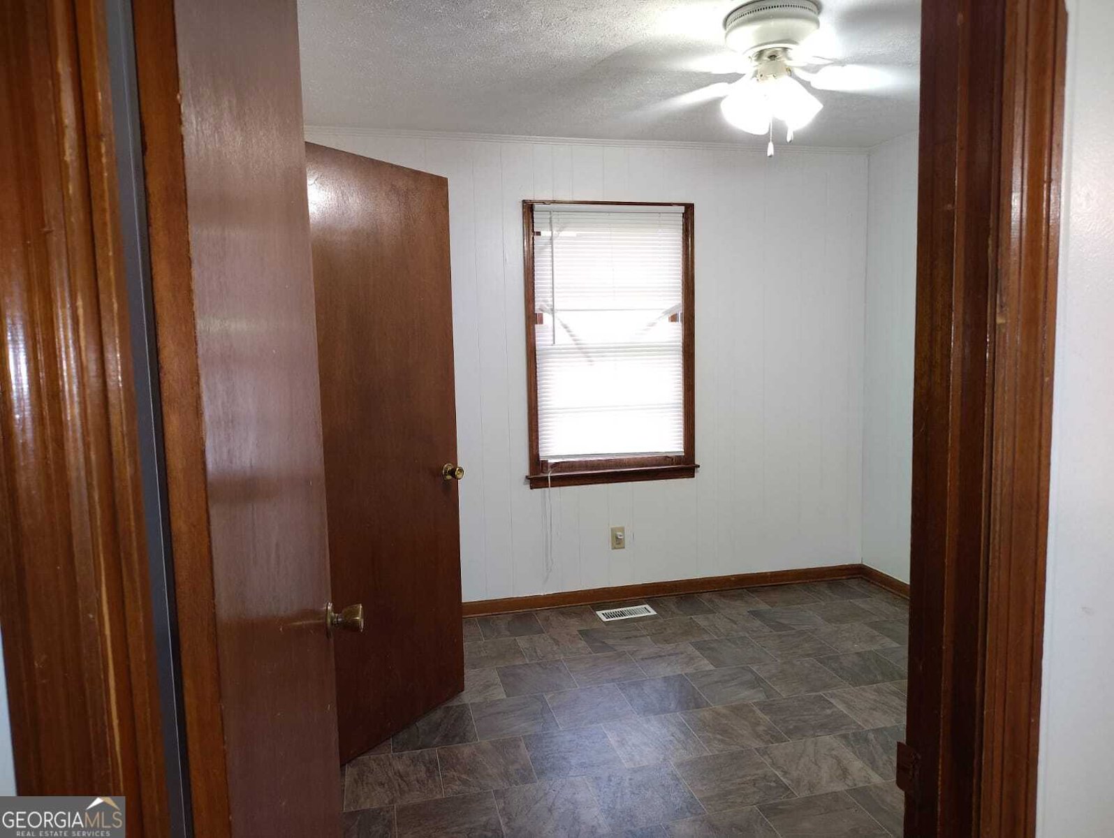 7 Highland Avenue Hawkinsville - 14