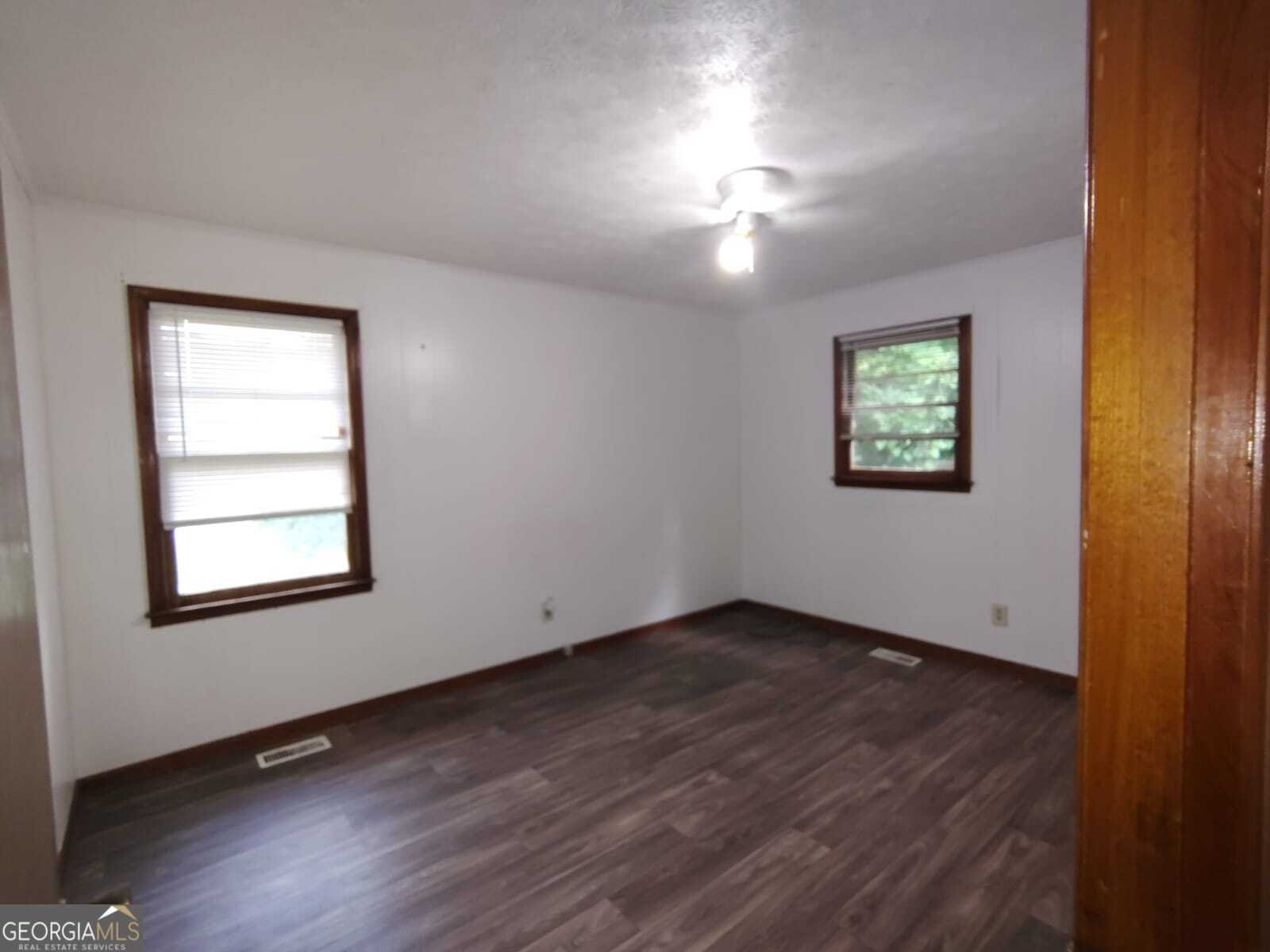 7 Highland Avenue Hawkinsville - 28