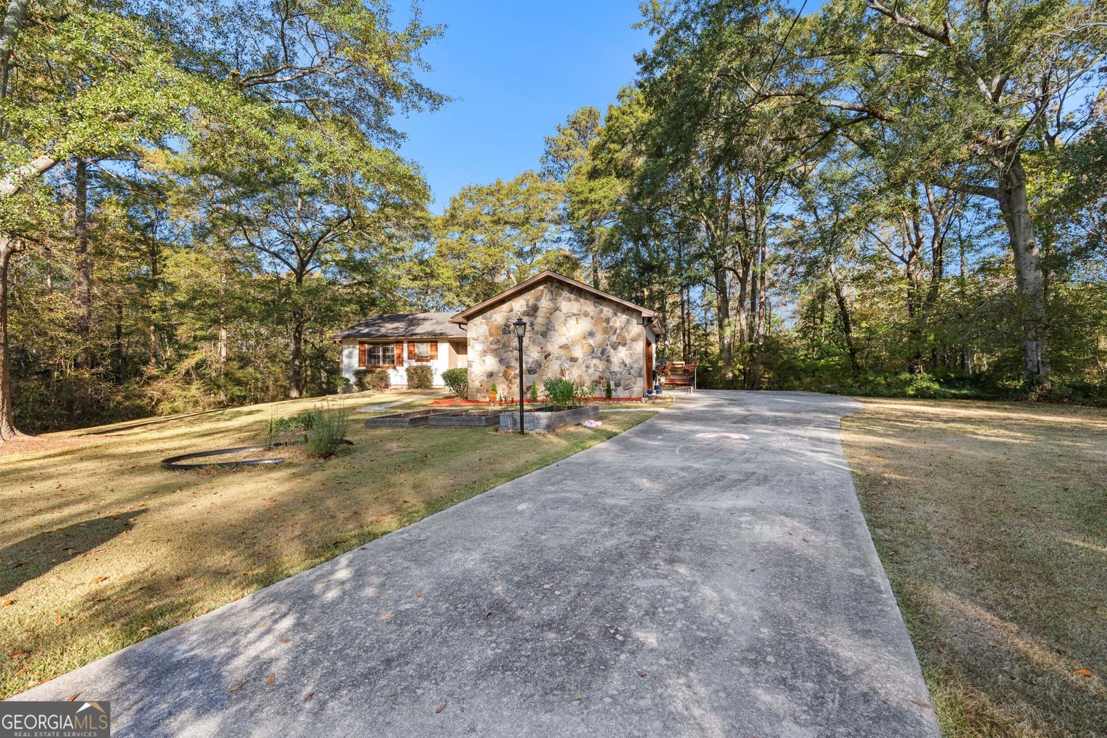 2970 Lake Sorrento Court Conyers - 14