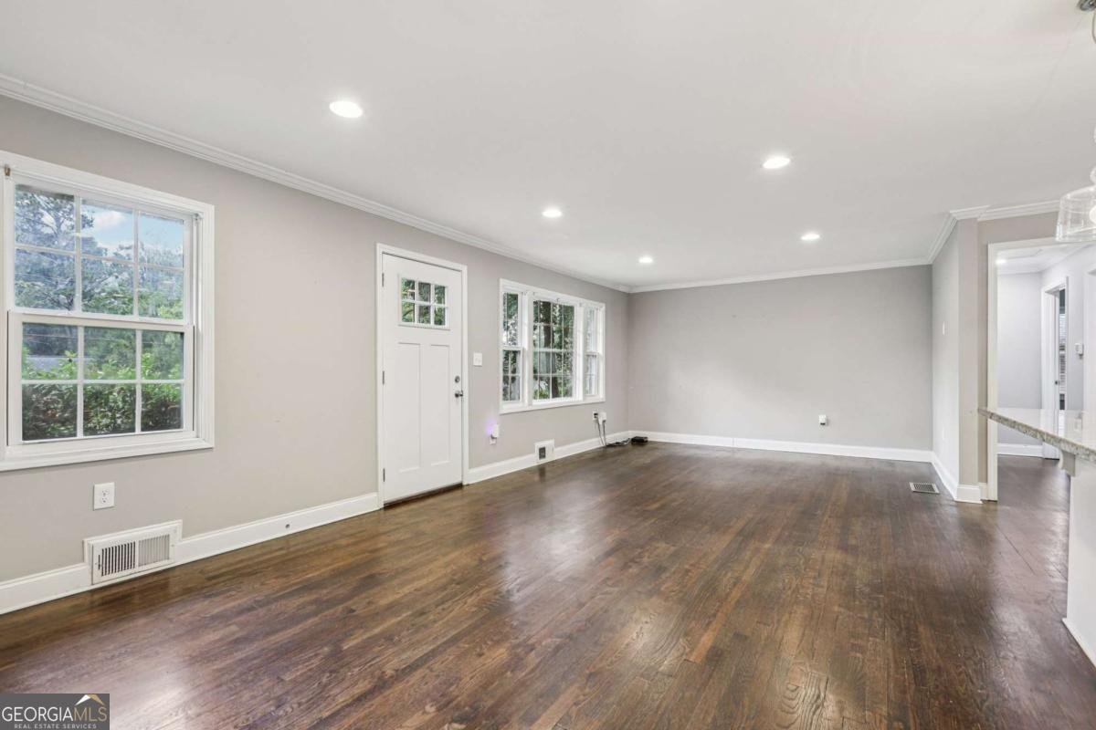 2445 Woodridge Drive Decatur - 5