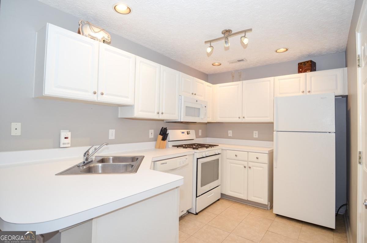 204 Chelsea Court Woodstock - 5