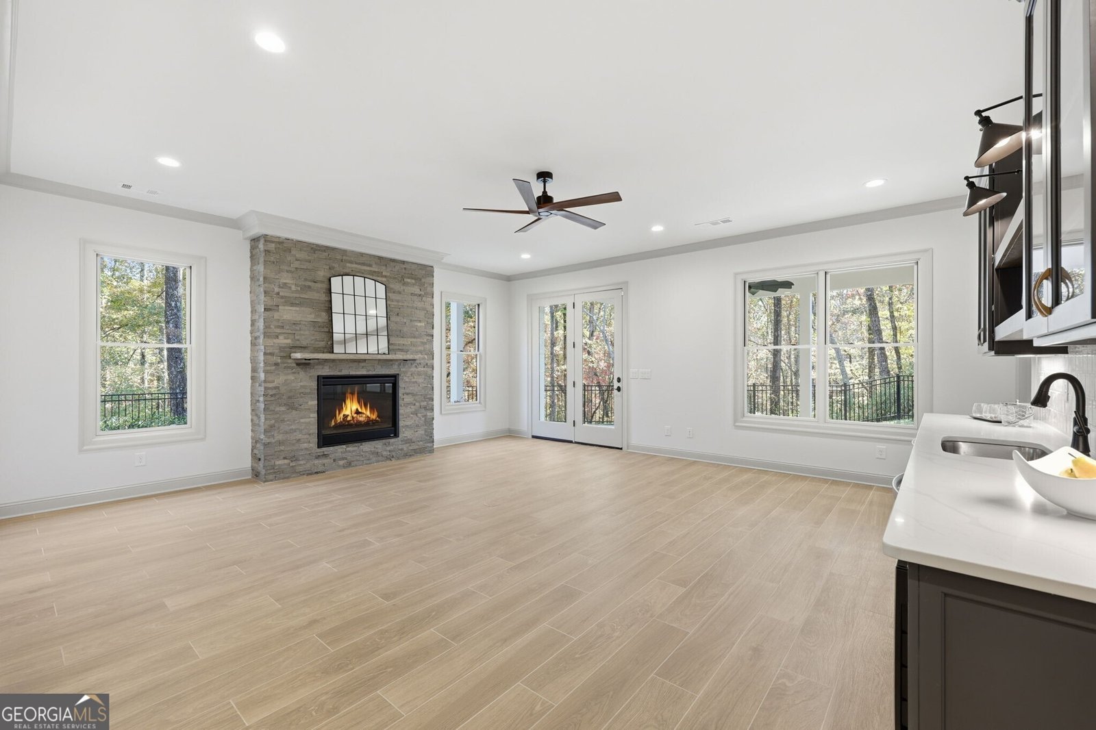 6011 Windjammer Way Gainesville - 31