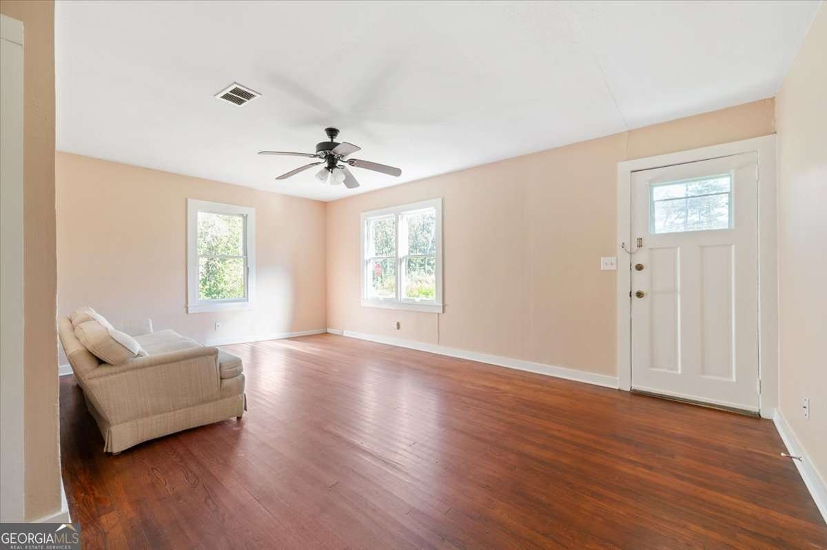 300 Colson Avenue Woodbine - 10