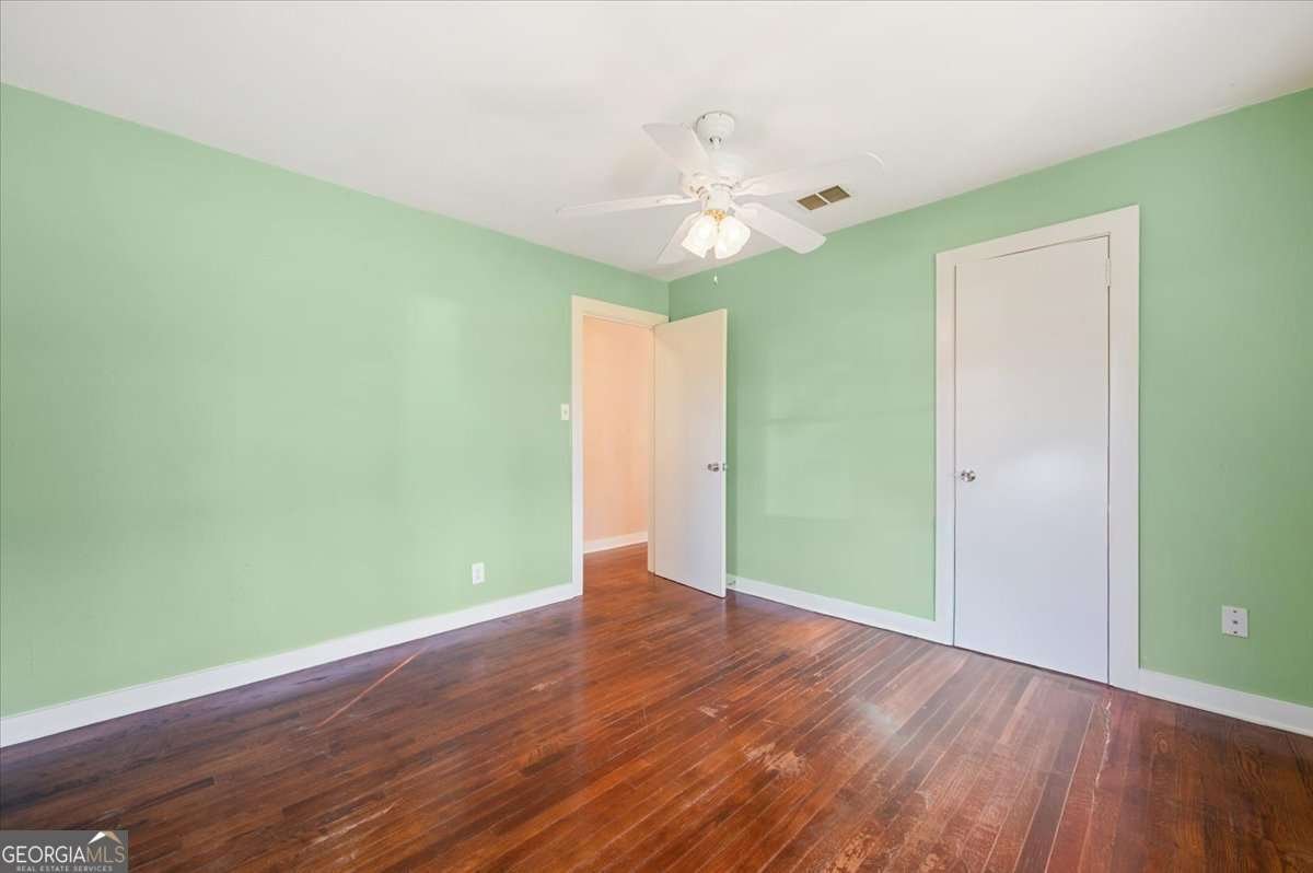 300 Colson Avenue Woodbine - 21