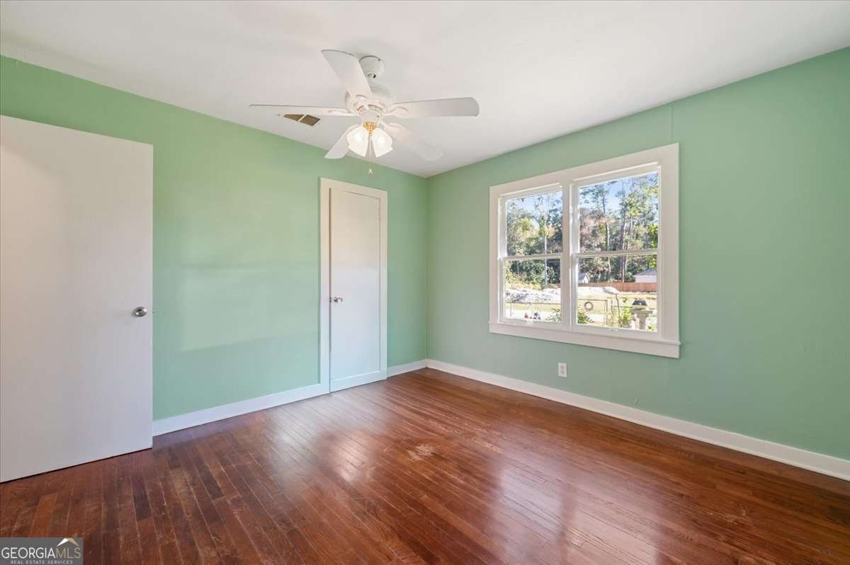 300 Colson Avenue Woodbine - 22