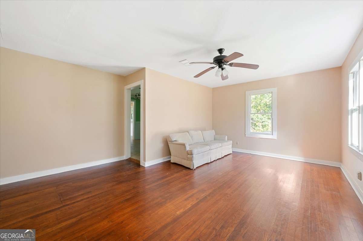 300 Colson Avenue Woodbine - 8