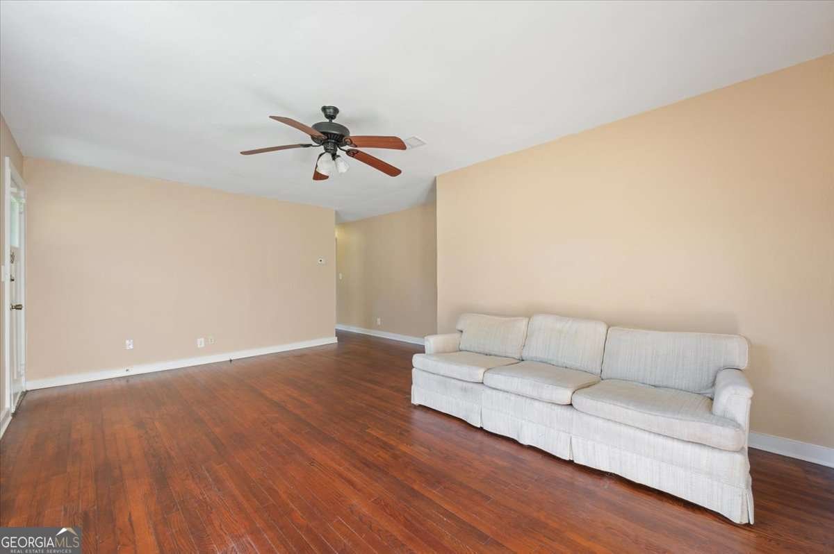 300 Colson Avenue Woodbine - 9