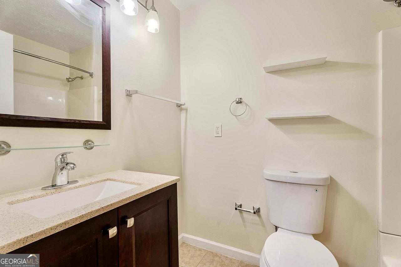 1622 RALEIGH Circle Marietta - 13