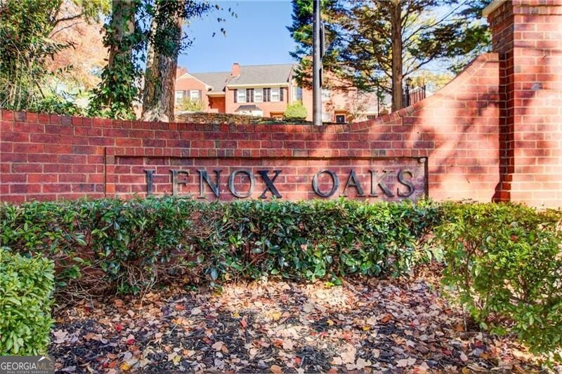 879 Lenox Oaks Circle Atlanta - 10